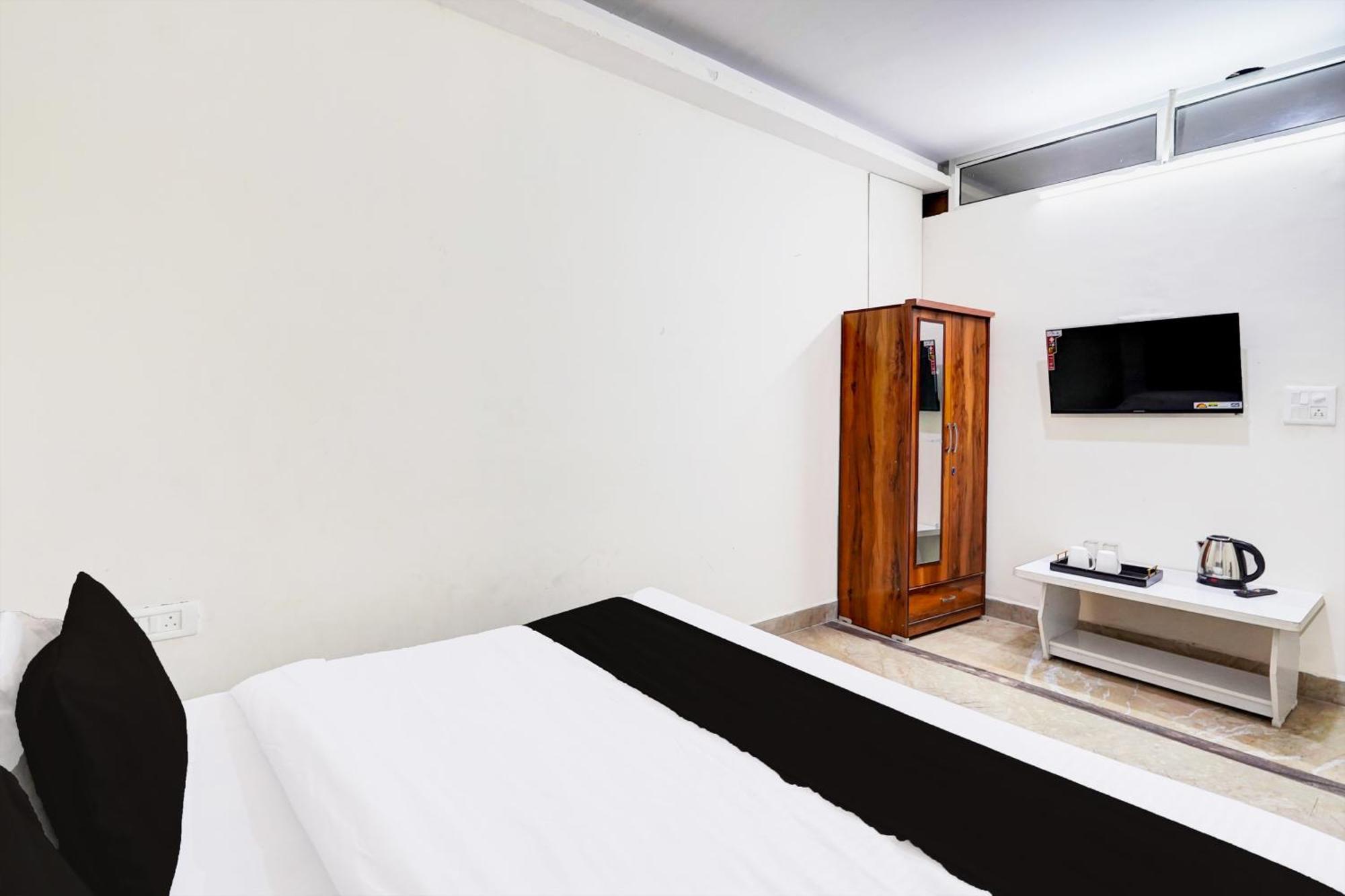 Hotel O Ashoka Inn Hotel Near Botanical Garden 诺伊达 外观 照片